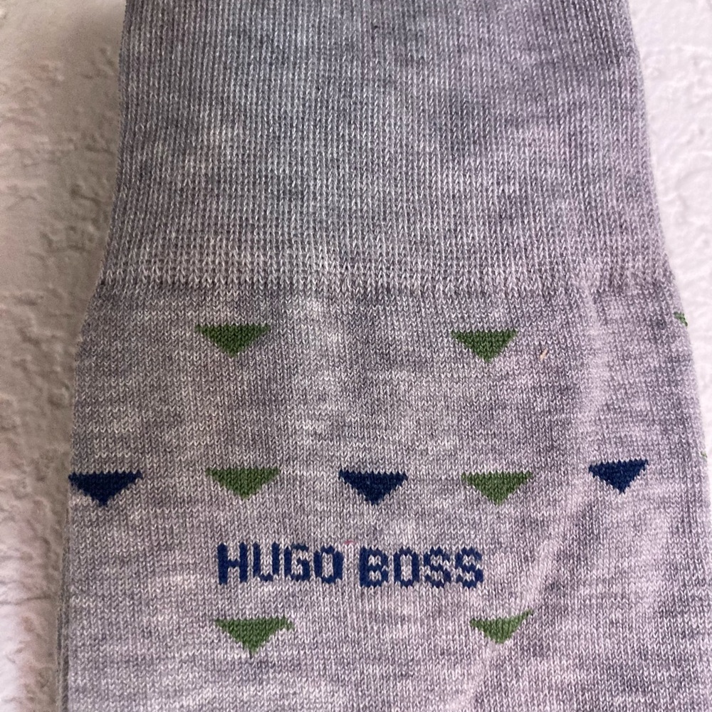 20 PAIRS 🔥HOST PICK NEW 20 PAIRS OF MENS ITALIAN HUGO BOSS SOCKS GRAY SZ 7-13 - Picture 5 of 8